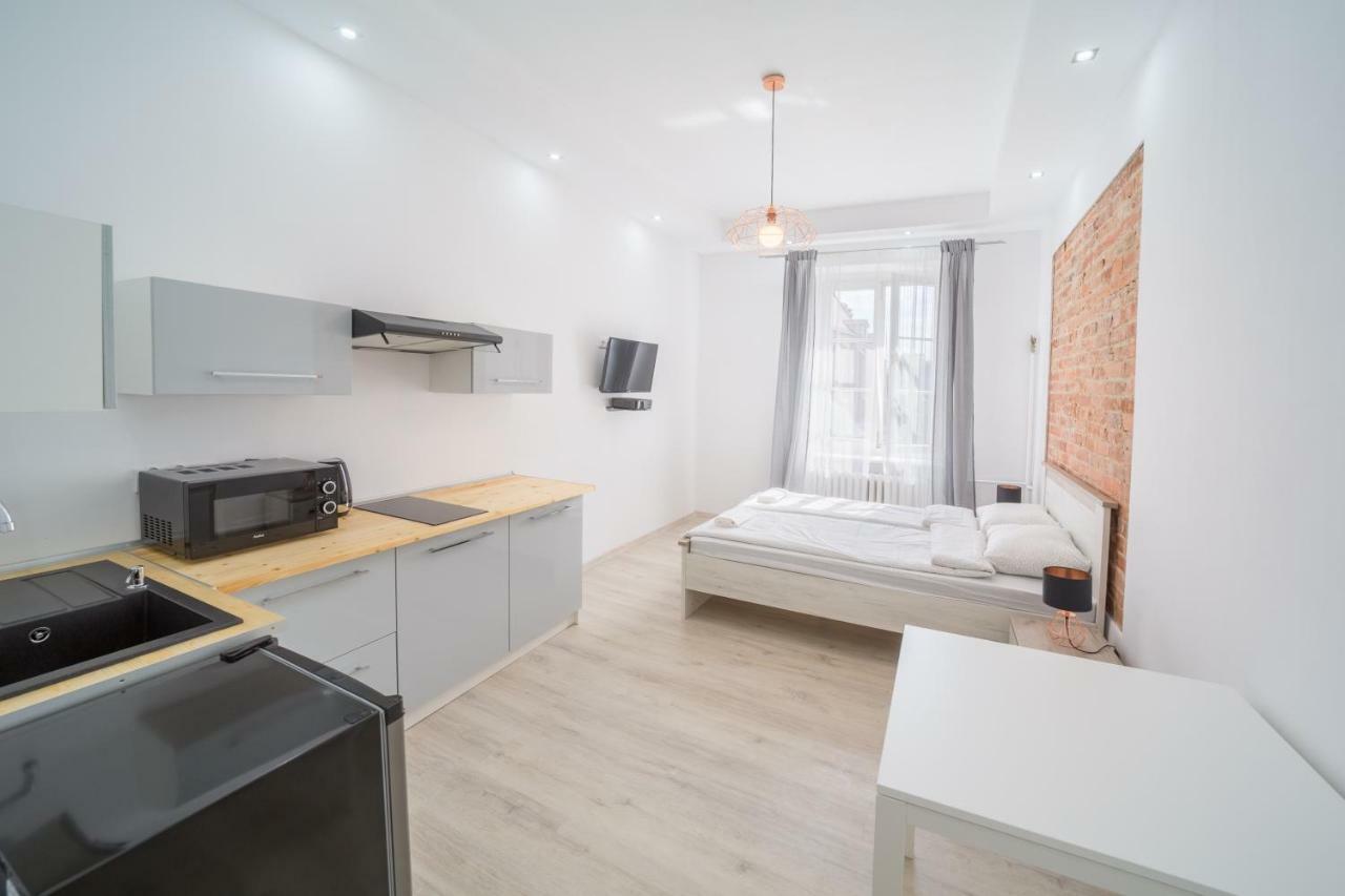 White Vision Apartment Opole Ngoại thất bức ảnh